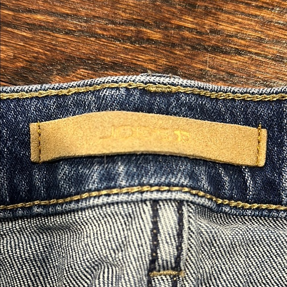 Joe's Jeans Frayed Hem Women's Shorts, Size 30 (230) - Picture 2 of 6